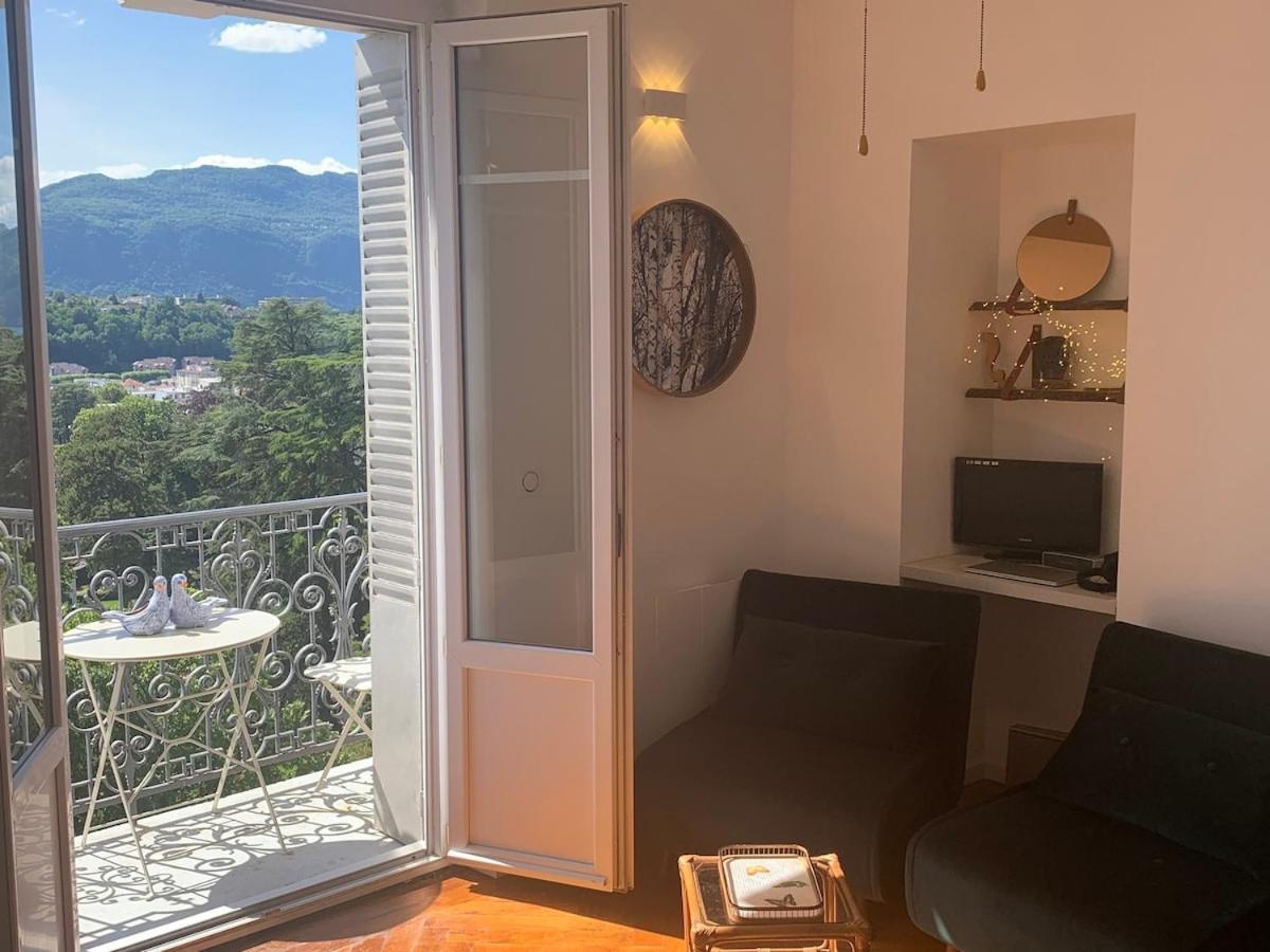 Centre Ville, Parking, Balcon, Piscine Appartement *