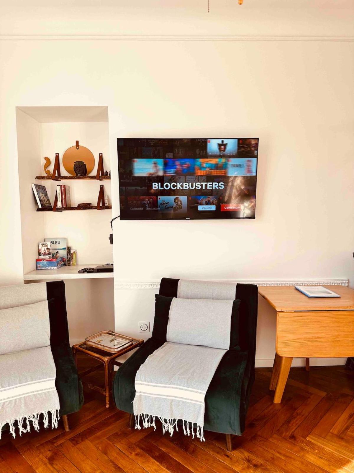 Appartement Centre Ville, Parking, Balcon, Piscine *
