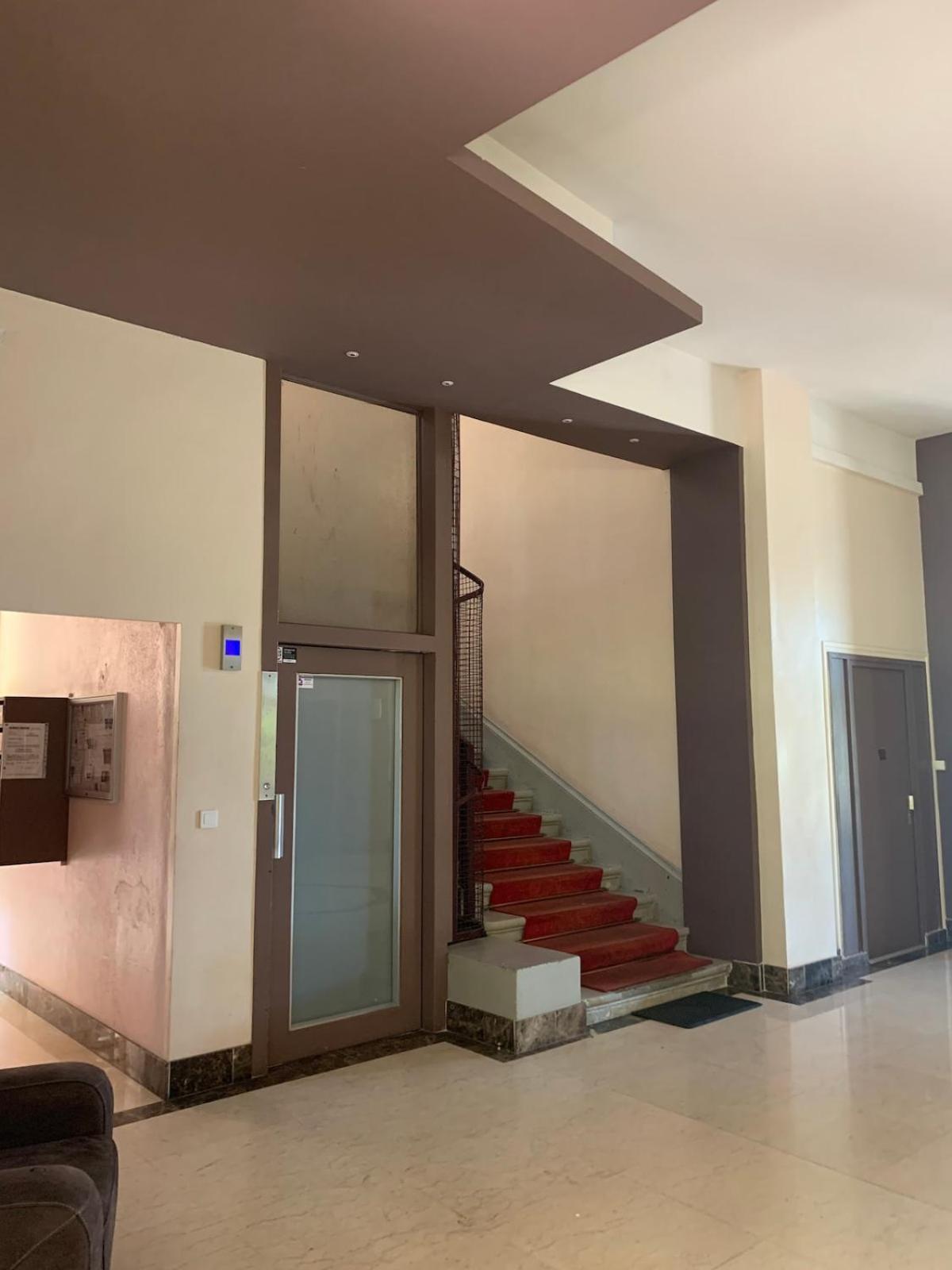 Centre Ville, Parking, Balcon, Piscine Appartement