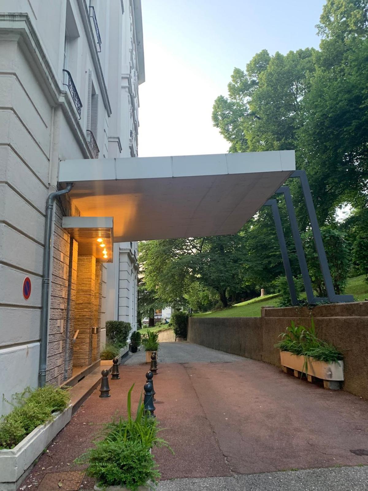 Appartement Centre Ville, Parking, Balcon, Piscine
